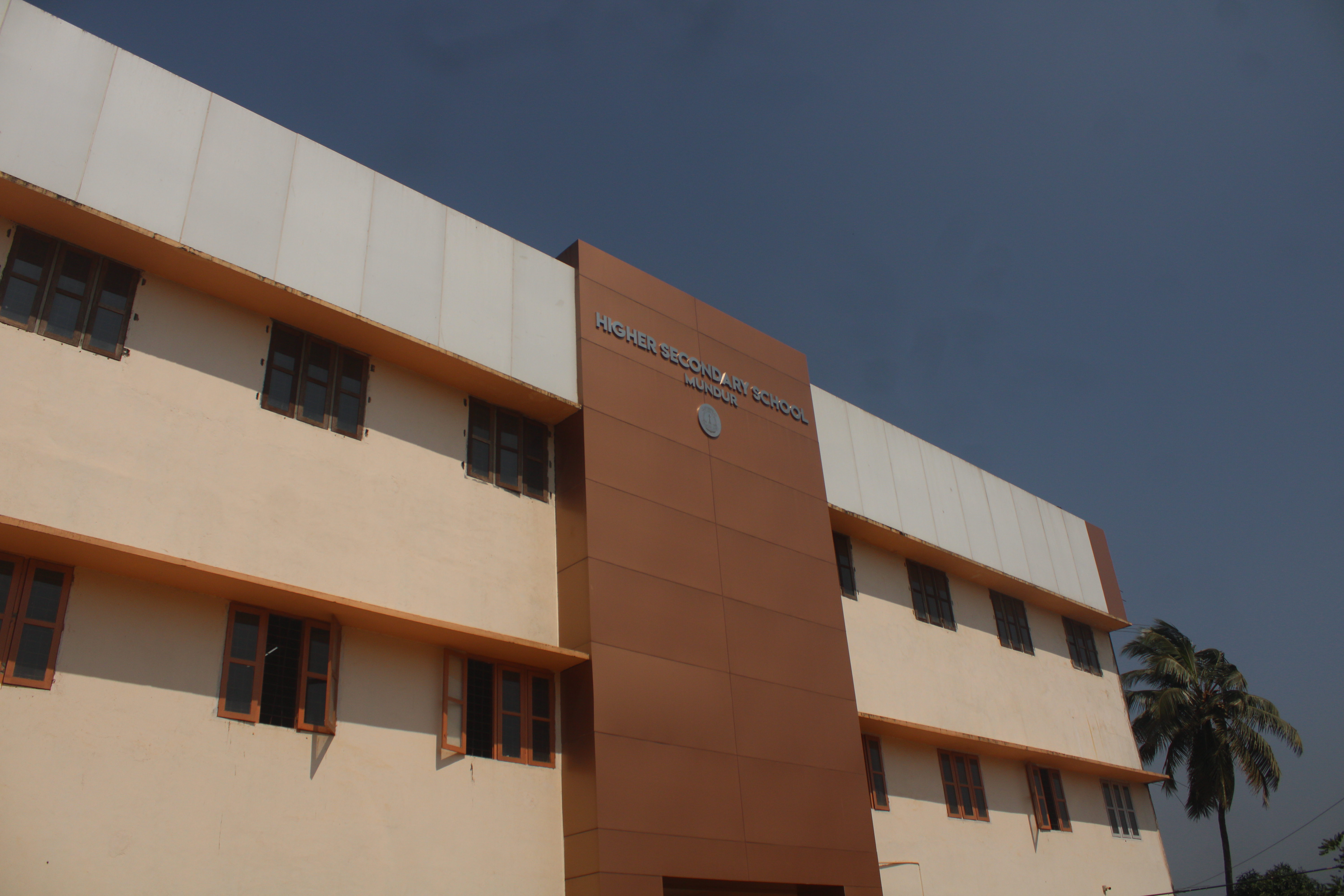 HSS Mundur School Building