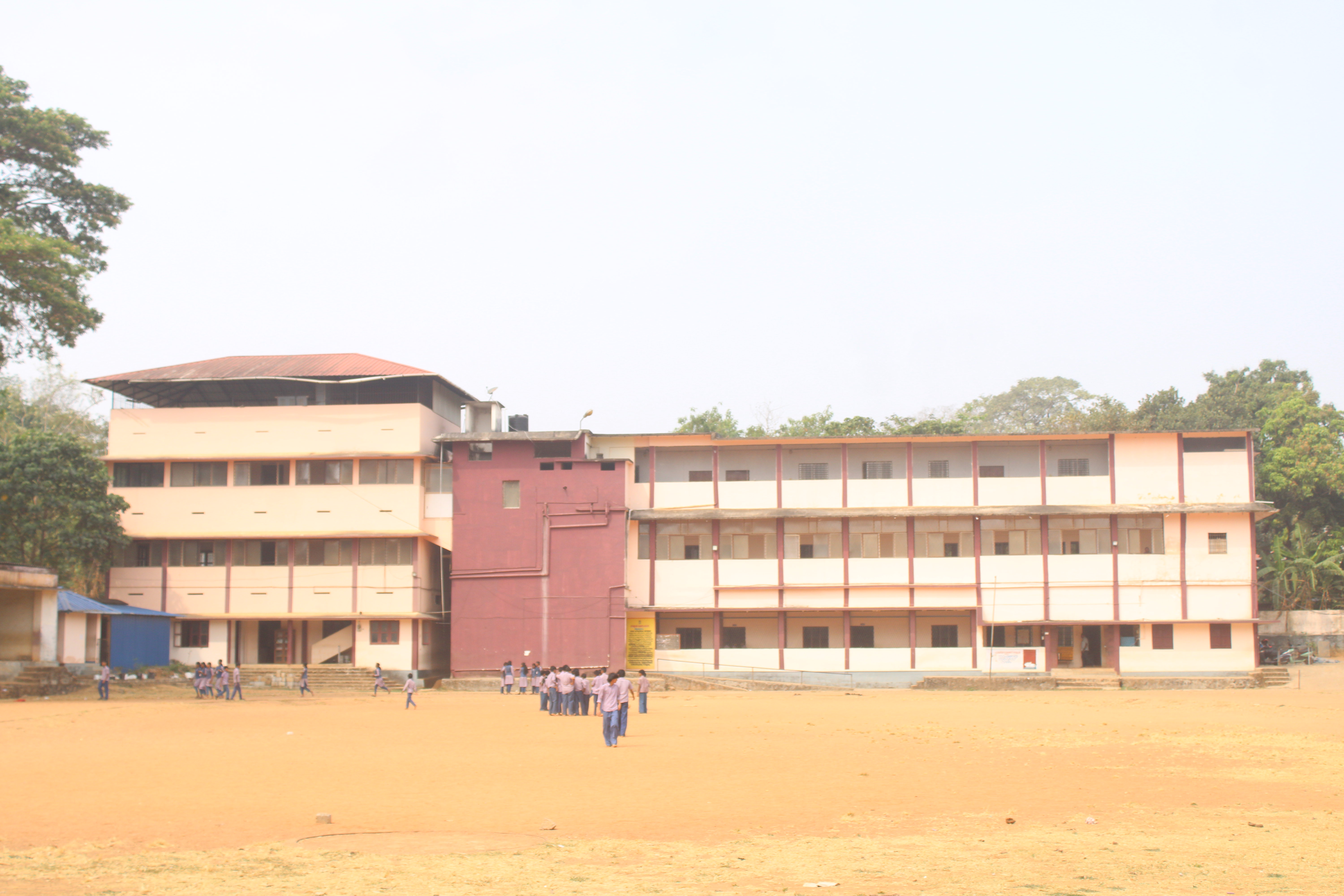 HS Building And Ground